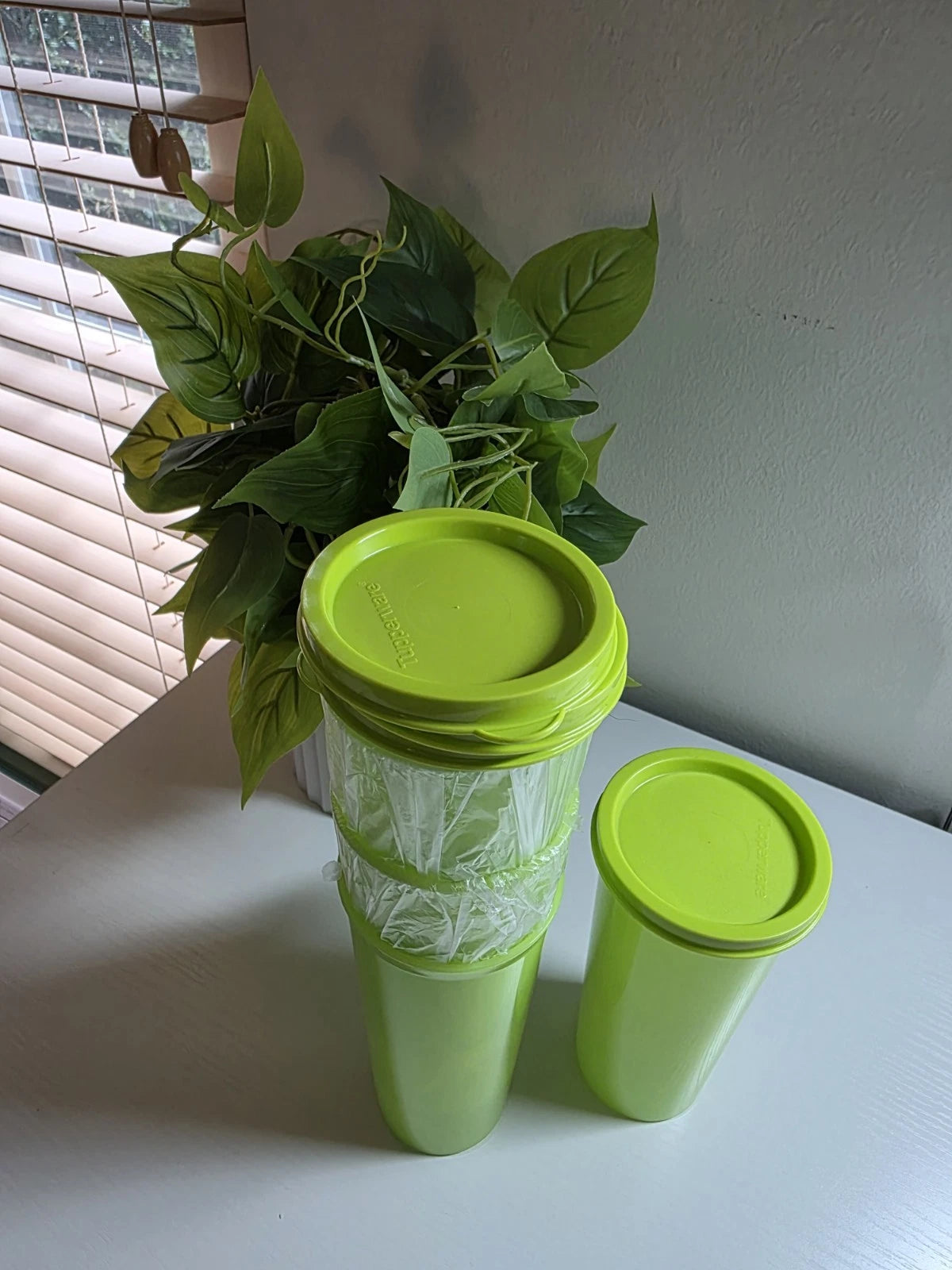 Tupperware 12 oz./350 mL Tumblers Set Of 4 with Seals | eBay