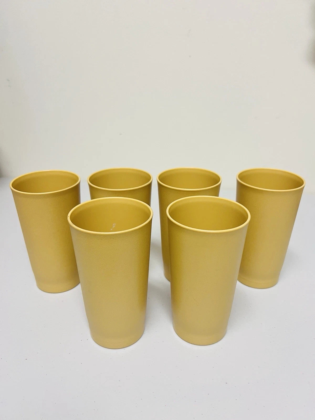 Vintage Tupperware Tumbler Drinking Cup Set 8oz Gold Color Lot Of 6 Plastic | eBay