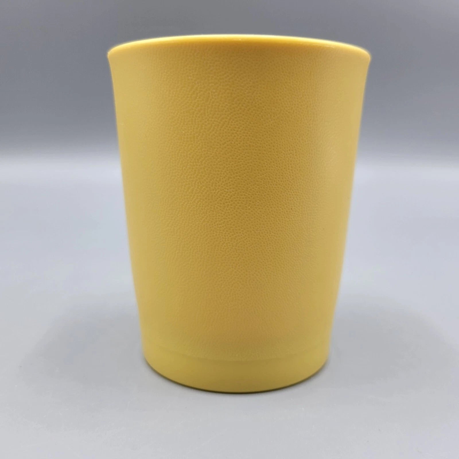 Vintage MCM Tupperware Gold Yellow Plastic Drinking Cups Set Of 6 Made In USA | eBay