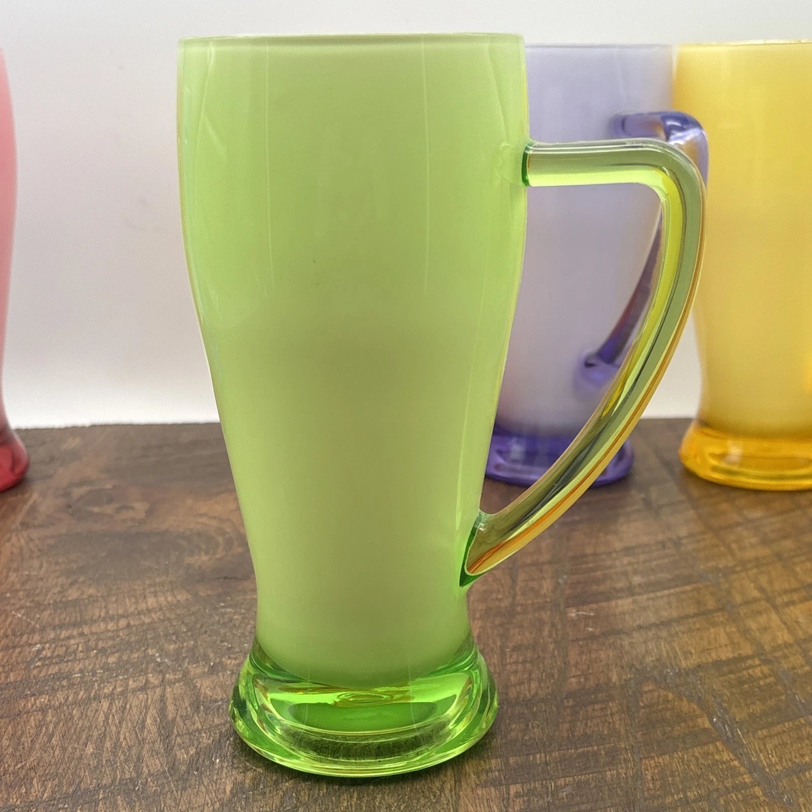 Six 7” Colorful 20 ounce drinking mugs Well made plastic looks like glass | eBay