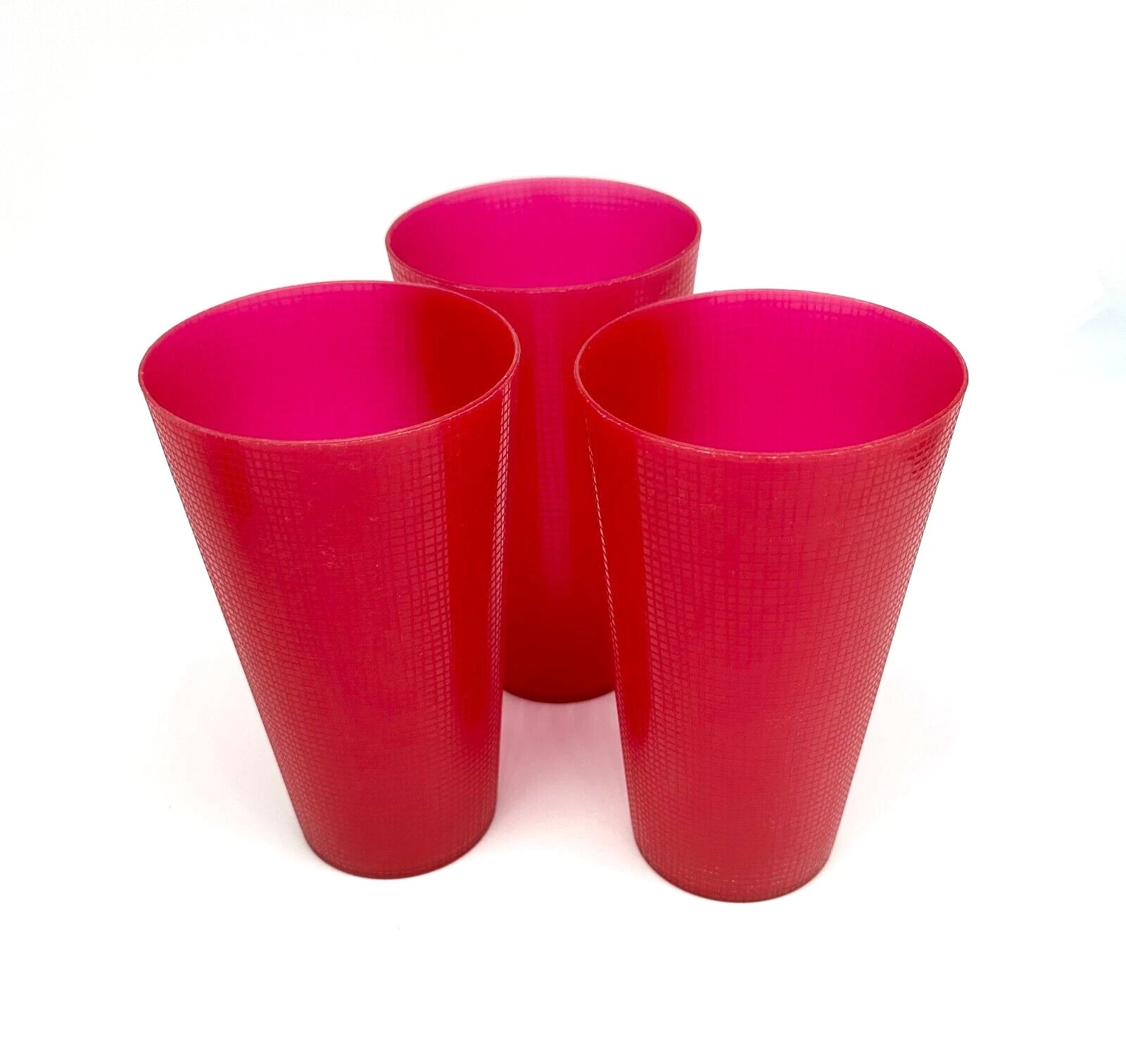 🥤 Set of 3 Red Plastic Drinking Tumblers, Cross-Hatch Pattern 6" x 3.5" | eBay