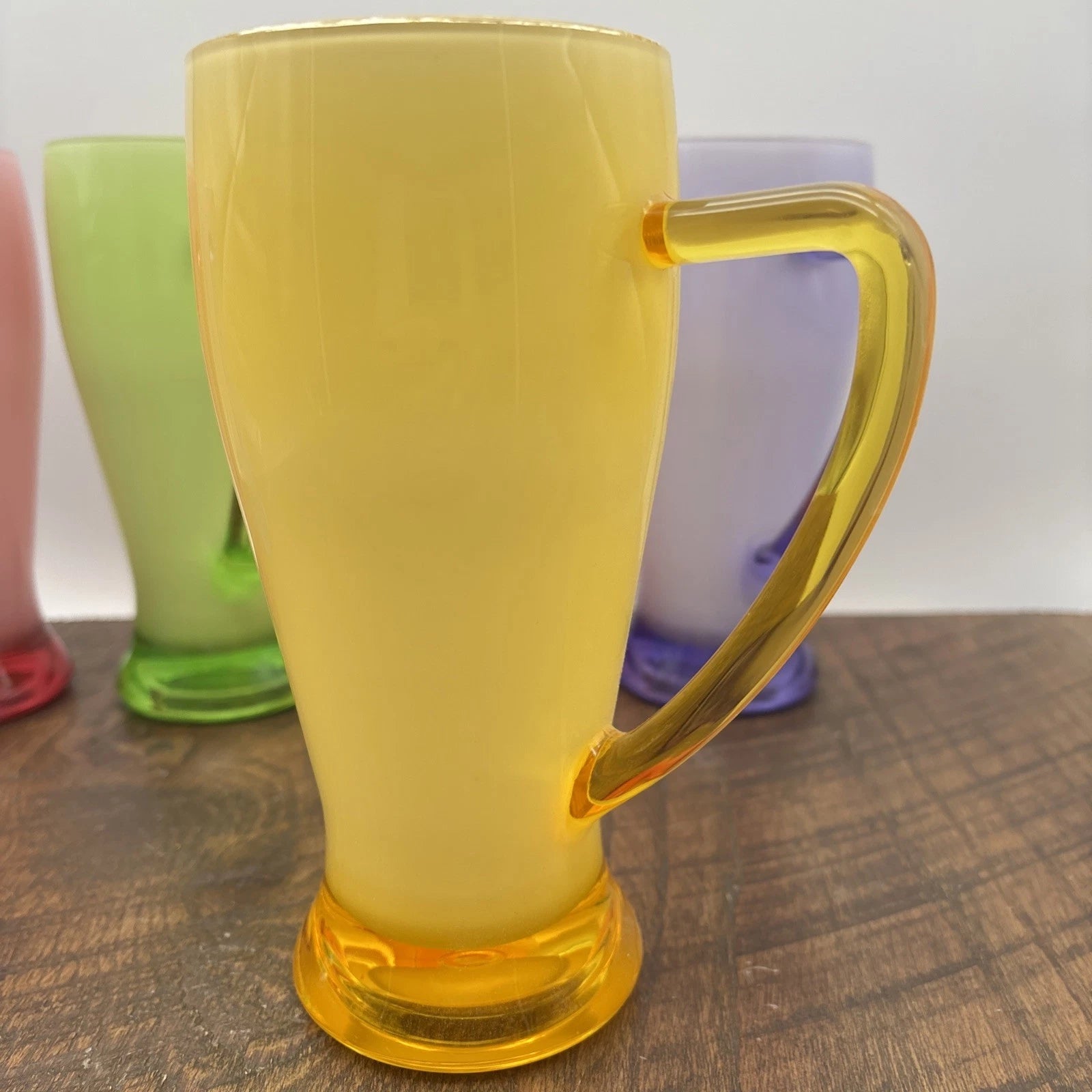 Six 7” Colorful 20 ounce drinking mugs Well made plastic looks like glass | eBay