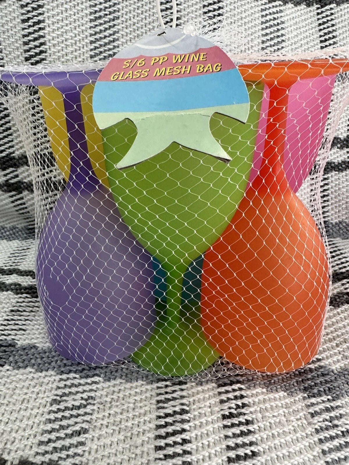 Plastic Wine Glasses Set Of Six In 6 Different Colors Sturdy Outdoor Picnic NEW | eBay