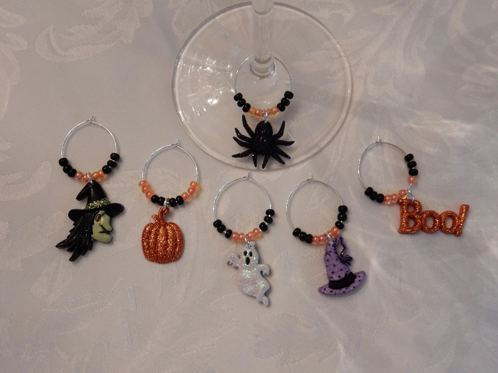 "HALLOWEEN GLITTER "Set of 6 hand crafted" Wine Glass Charm drink markers | eBay